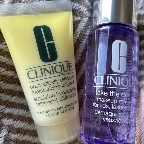 Clinique Skincare Set - Mini Lotion 30 ml & Makeup Remover 50 ml - Picture 2 of 6